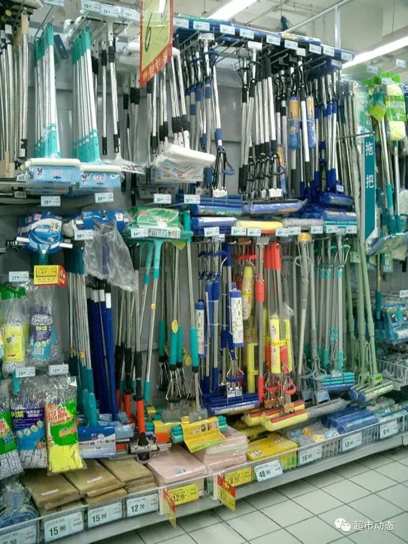 在西安的老城区，提起百货店，你会想到哪些店铺？今天就带你走进那些承载着记忆的店铺，感受它们的独特魅力。